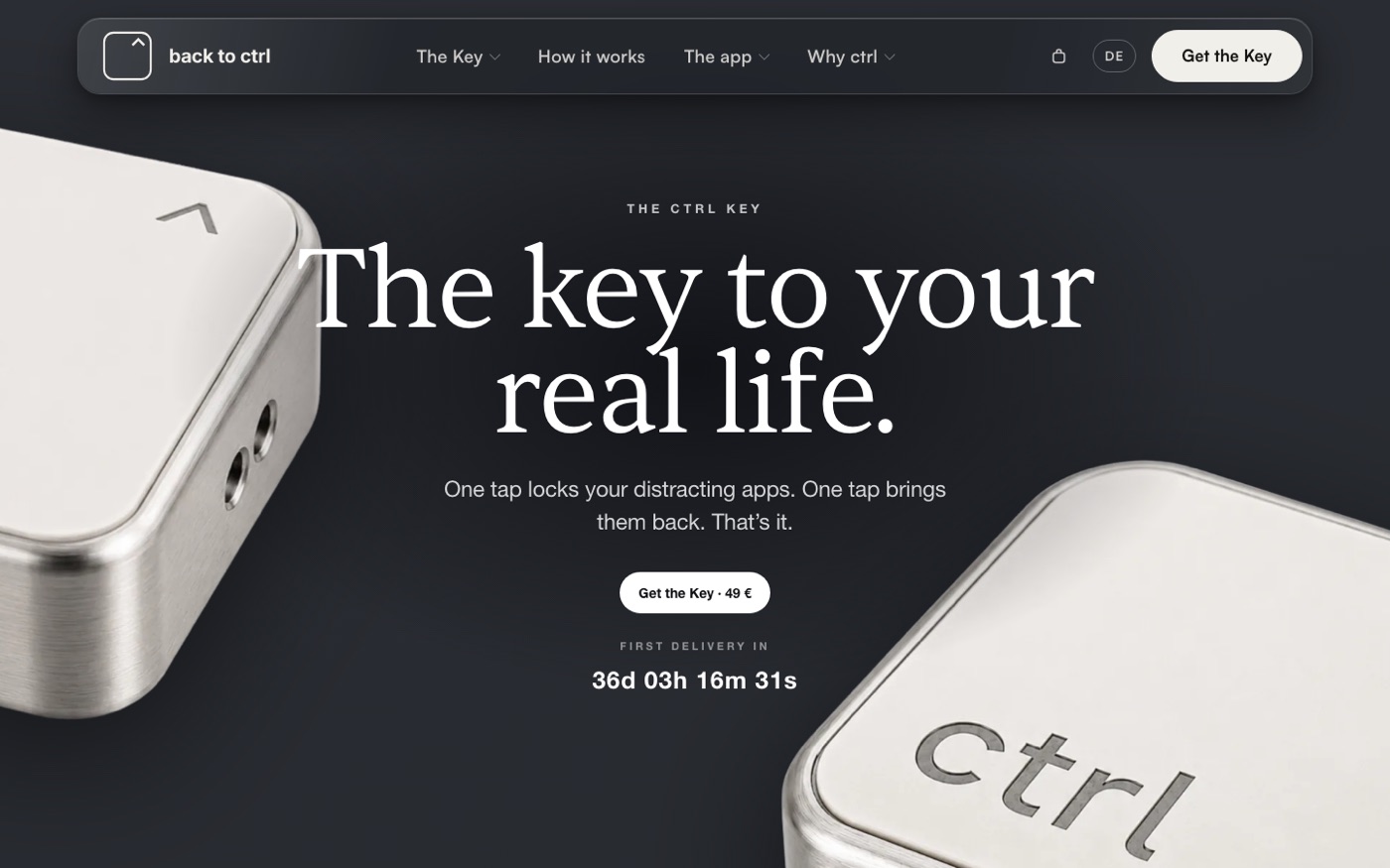 Startseite von backtoctrl.com: Produktseite mit Metall-Tasten
